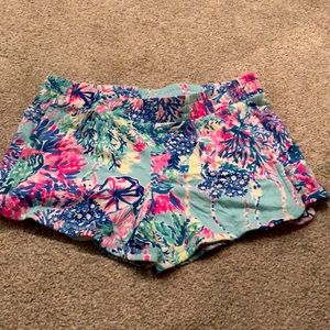 Lilly Pulitzer run around shorts